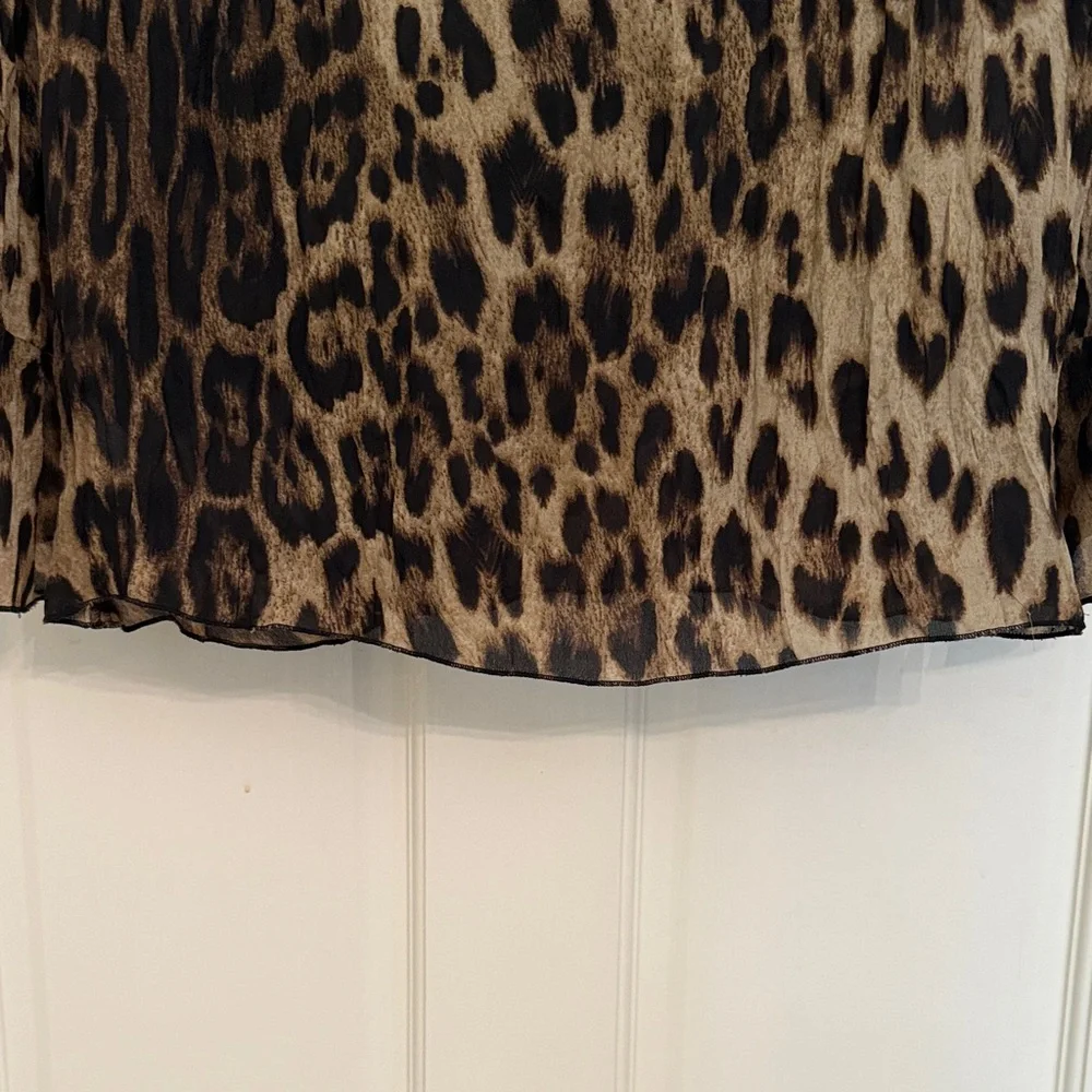 Leopard Print Ruffle Blouse - Picture 4 of 10